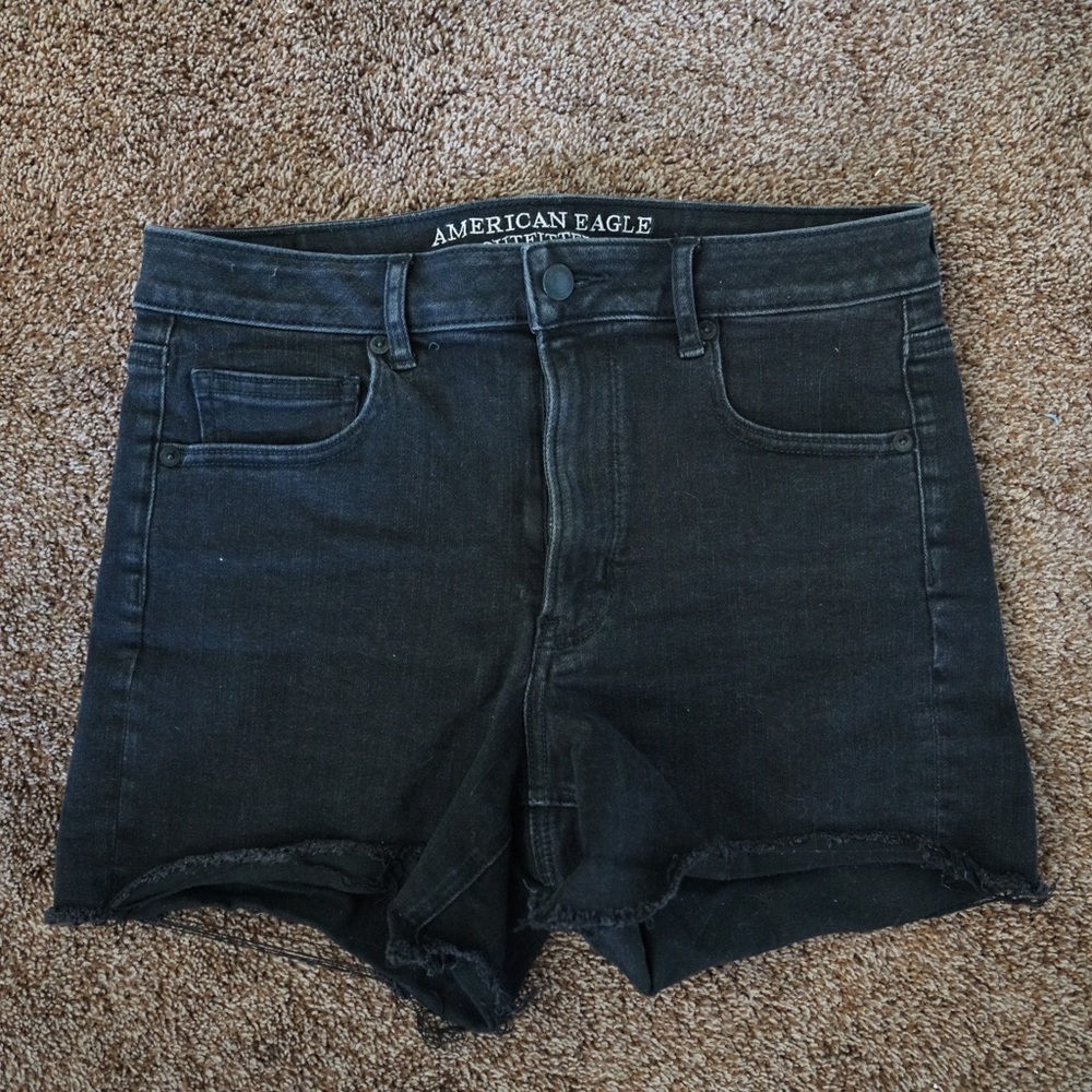 American Eagle Super High Rise Black Shorts size 10